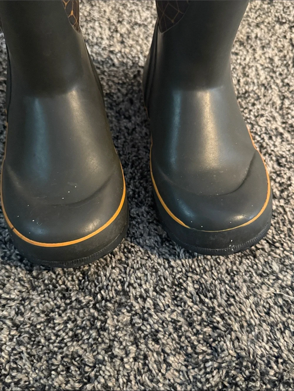 K Slushie Kids Black Gold Waterproof Neoprene Rain Snow Boots Size 13